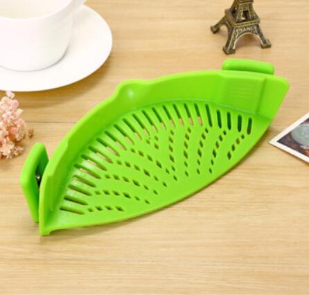 Silicone Clip-On Pot Funnel & Oil Strainer – Versatile Rice Washing Colander