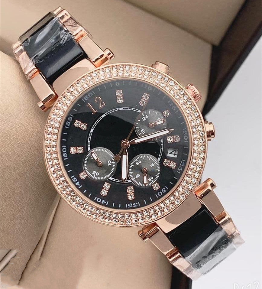 Spiral Crown Fashion Quartz Watch – Stylish Round Dial