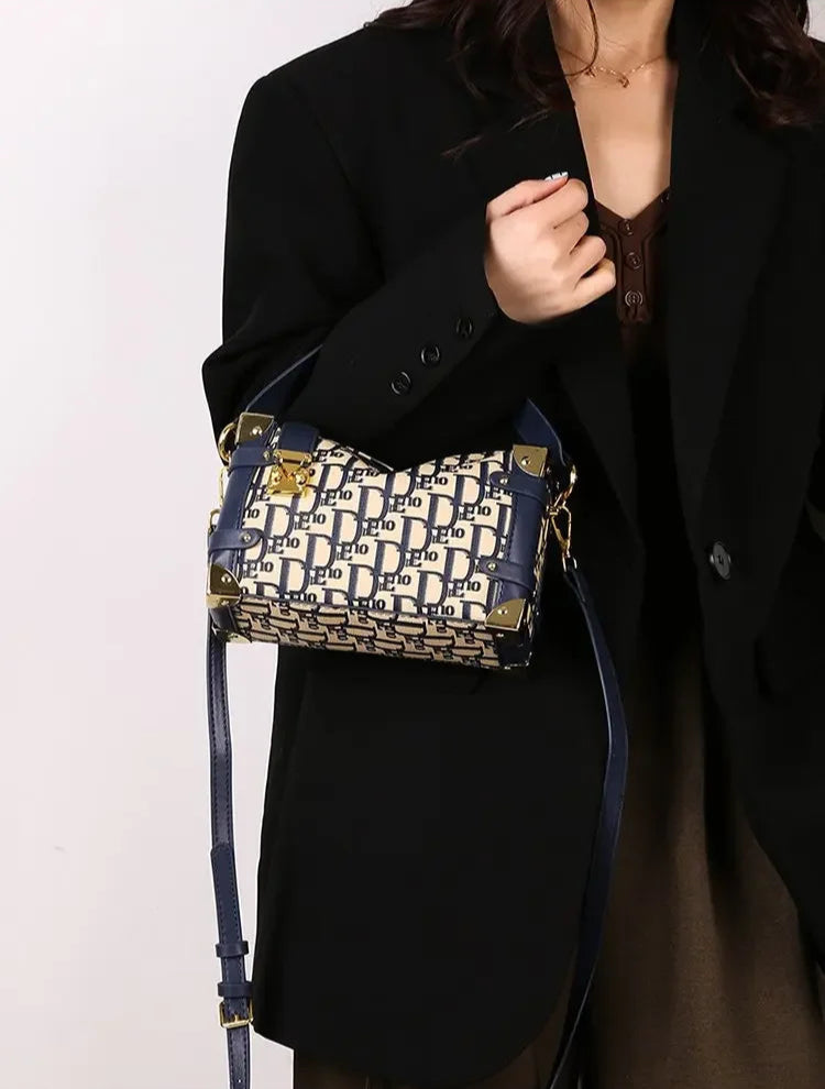 Women's 2025 Small PU Leather Square Shoulder Bag – Zipper Closure, Stylish Messenger Purse for Market, Gym, and City Walk