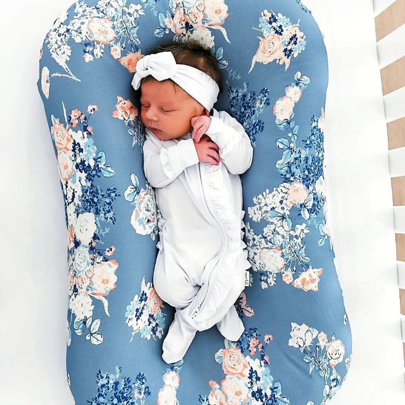 Portable Detachable Baby Crib – Machine-Washable, Biomimetic Design with Newborn Blanket