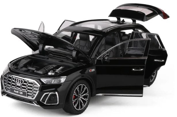 Audi Q5 Diecast Metal SUV Model Car – High Simulation Toy Vehicle With Sound & Light For Kids & Collectors