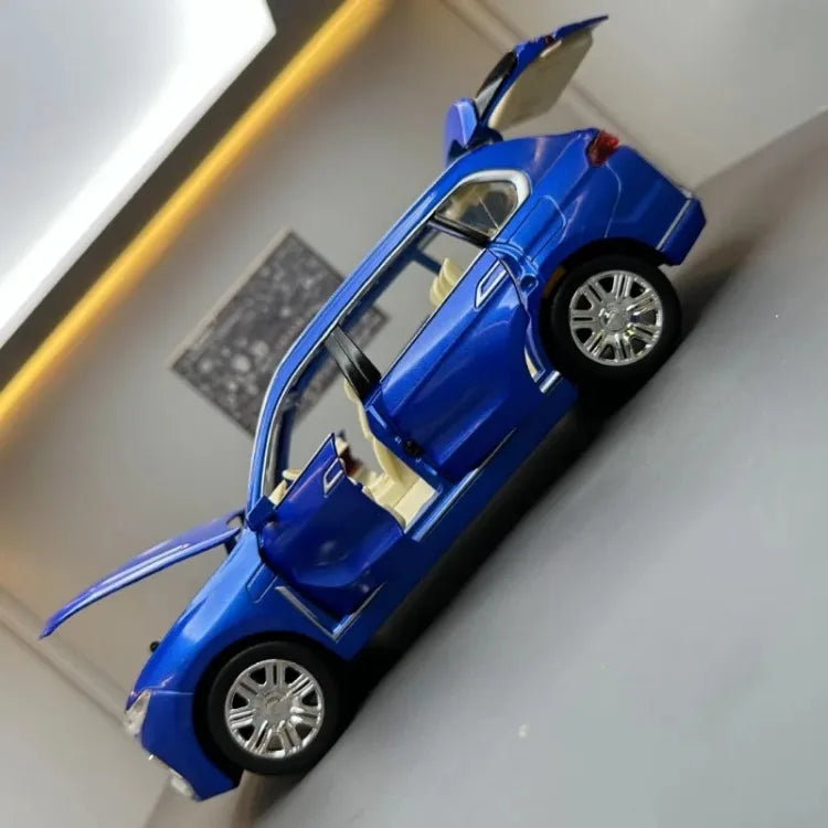 1:24 Scale Diecast BMW X7 Alloy SUV Toy – Sound & Light Collectible