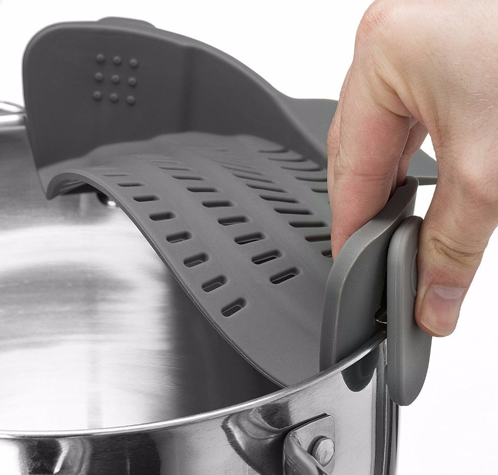 Silicone Clip-On Pot Funnel & Oil Strainer – Versatile Rice Washing Colander