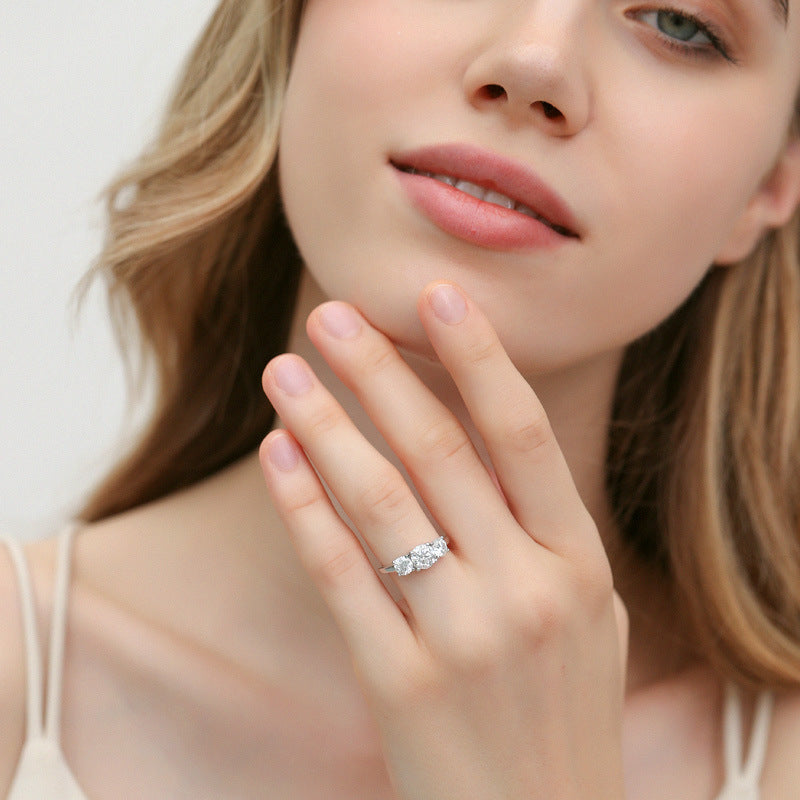 Moissanite S925 Sterling Silver Ring Plated with 18K White Gold – Elegant and Sparkling Design