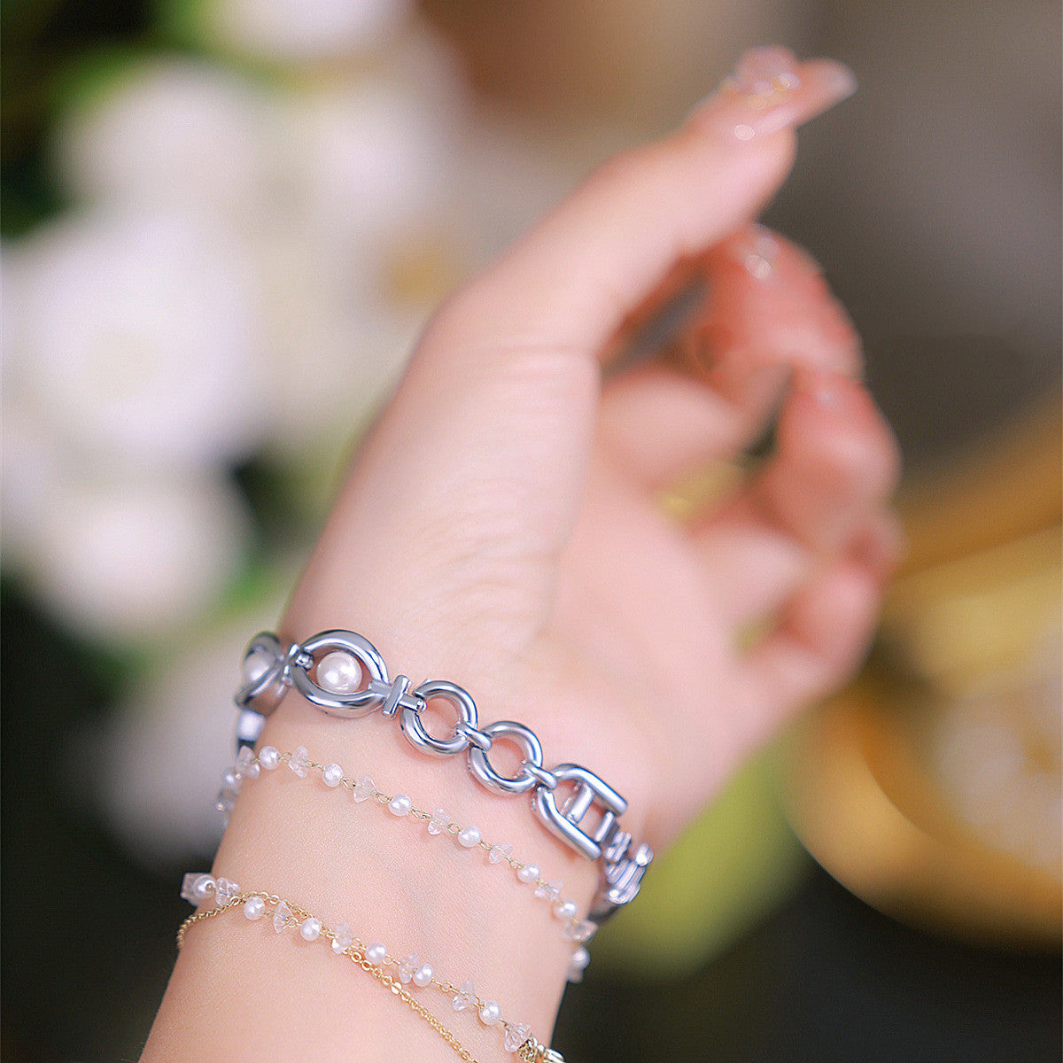 New Pearl Grace Women's Quartz Watch – Elegant Design in Gold, Silver, & Rose Gold