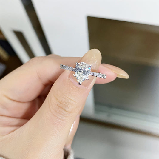 1 Karat Pear-Shaped Moissanite Ring for Women – Elegant Silver Jewelry