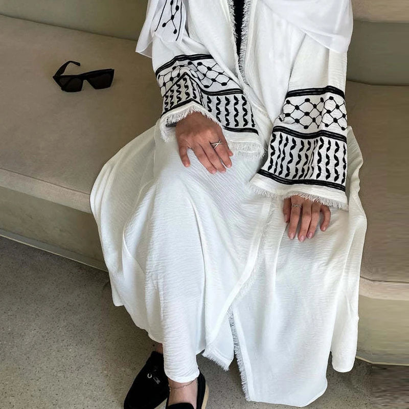 Embroidered Muslim Abaya Dubai Style – Modest Islamic Dress For Women With Tassel & Crepe Fabric