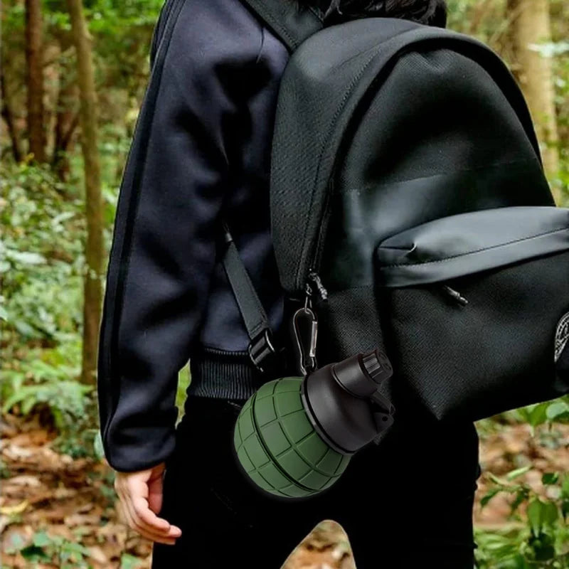 550ML Collapsible Silicone Grenade Water Bottle with Carabiner - Outdoor Sports Cup