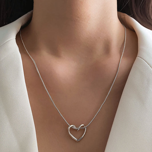 Women's Niche Hollow Heart Necklace – Geometric Love Design